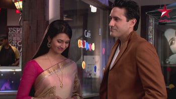 https://secure-media1.hotstar.com/r1/thumbs/PCTV/39/1000030139/PCTV-1000030139-hsm.jpg